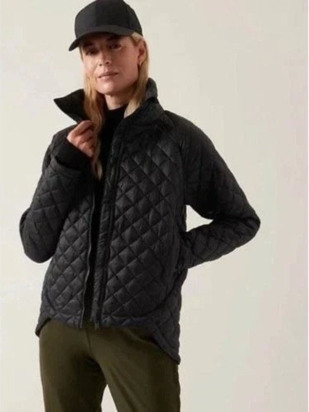 Athleta Whisper Featherless Puffer Jacket XS Lightweight Black Like New